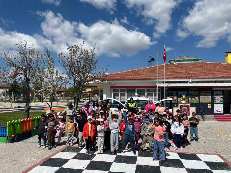 Geleceğin sürücülerine güvenli trafik anlatıldı