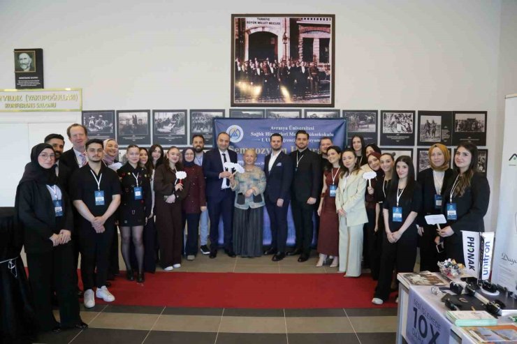 Avrasya Üniversitesi 1. Ulusal Öğrenci Sempozyumu başladı