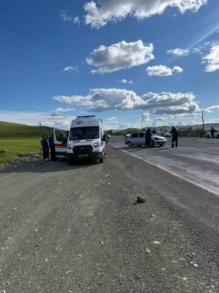 Elazığ’da trafik kazası: 3 yaralı