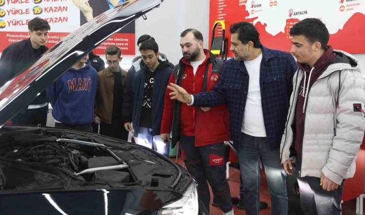 Gençlere meslek kapısı: Samsun’da "Oto Ekspertiz Kursu" başladı