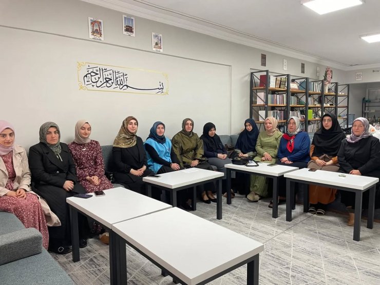 Bayburt’ta kadınlara aile içi iletişim semineri verildi