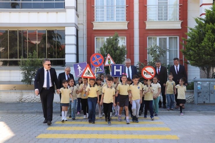Edremit’te Trafik ve İlkyardım Haftası kutlandı