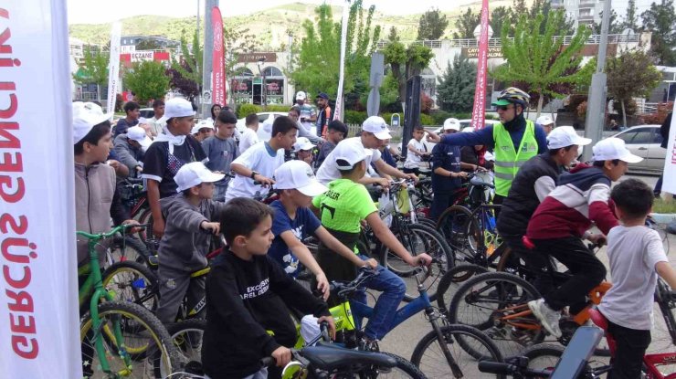 Batman’da bahar coşkusu: Doğa, spor ve müzik bir arada