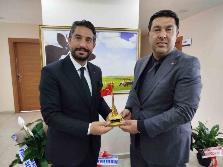 Kars’ta hayvancılık için güç birliği: KATSO’dan Eren Alp’e hayırlı olsun ziyareti