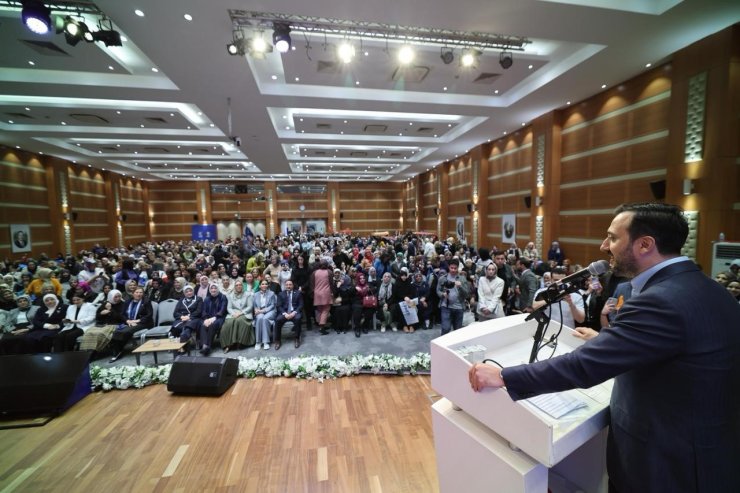 Cumhurbaşkanı Erdoğan, AK Parti İstanbul İl Kadın Kolları Danışma Meclisi’ne telefonla bağlandı