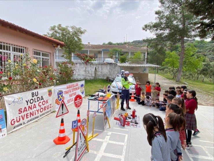 Karpuzlu’da öğrencilere trafik güvenliği eğitimi verildi