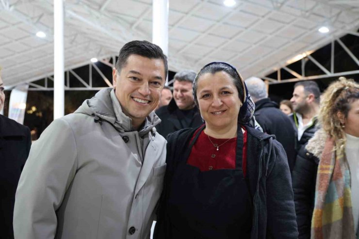 Başkan Ünlü: "Anneler, sevginin ve şefkatin en güçlü temsilcileridir"