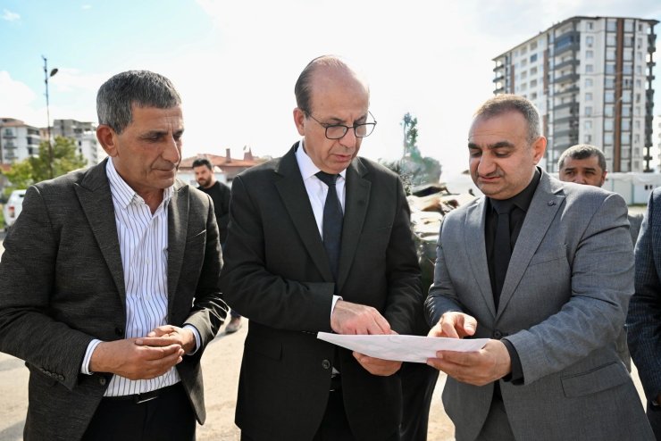 Başkan Geçit, Karakavak Mahallesindeki dönüşüm yatırımlarını inceledi