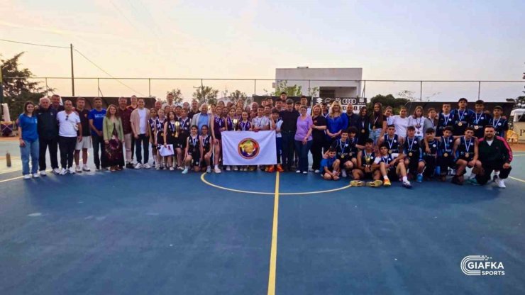 Ege Dostluk Turnuvası şampiyonu Denizli Büyükşehir oldu