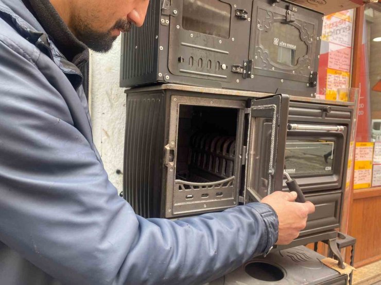 Piknik yasakları mangalcıyı balkona, tüplü mangalı ise vitrine taşıdı
