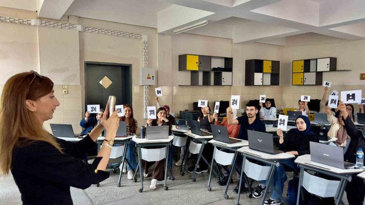 Osmaniye’de gençler yapay zeka eğitimiyle geleceğe hazırlandı