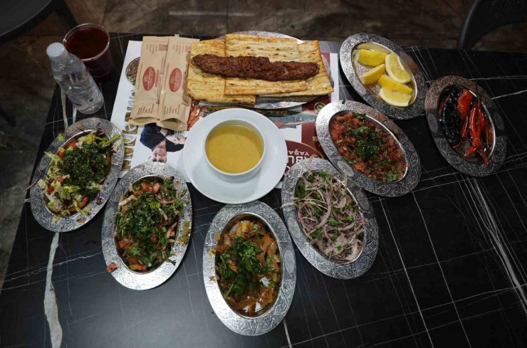 Adana kebabı ve salata ikilisi ’glutatyon’ seviyesini artırıyor