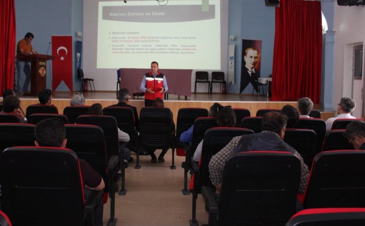 Dicle’de çiftçiler kırsal kalkınma yatırımlarının desteklemeleri hakkında bilgilendirildi