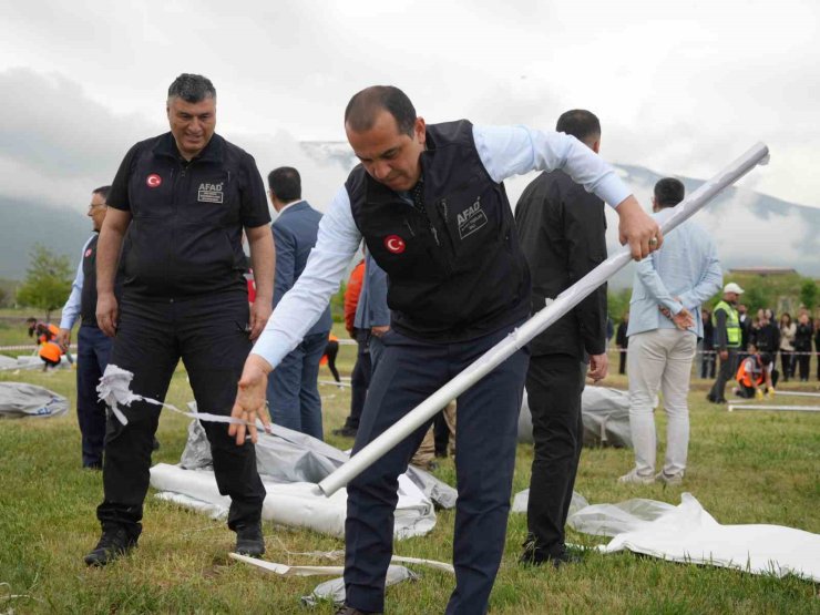 Iğdır çadır kent yönetiminde Türkiye’ye örnek olmayı hedefliyor