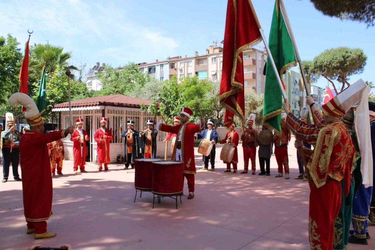 Ödemiş’te mesleki eğitim için anlamlı kortej yürüyüşü
