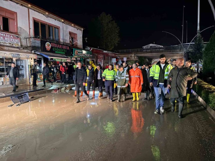 Havza’da eğitime sel arası