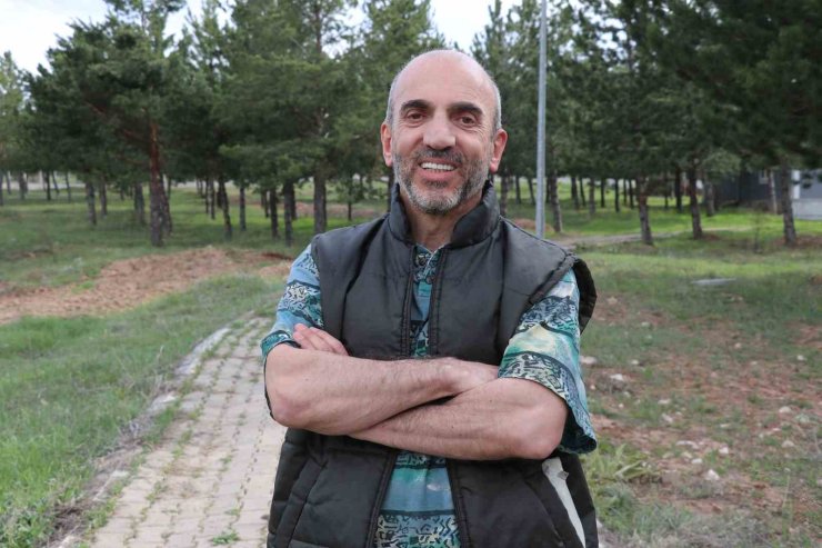 Uzmanı açıkladı: "İnsanların ayı yaşam alanlarına girmesi karşılaşmaları artırdı"