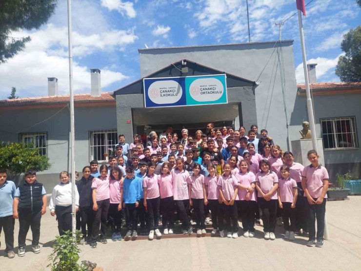 Seyit Onbaşı’nın yazarı öğrencilerle buluştu