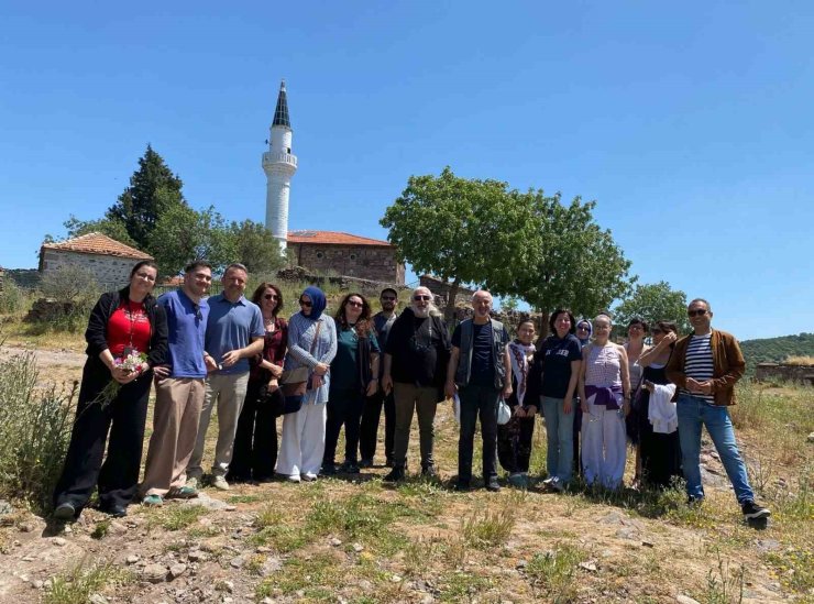 Sanat Tarihi öğrencilerinden Aliağa’da saha ziyaretleri