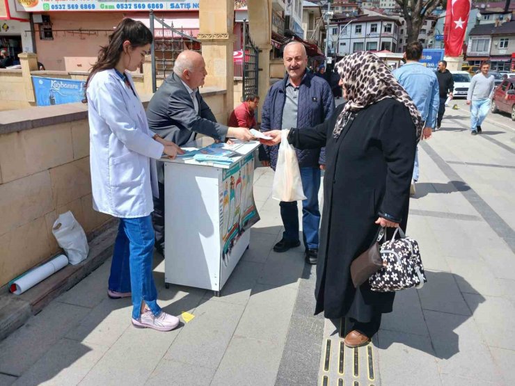 Bayburt’ta kronik hastalıklara karşı farkındalık standı açıldı