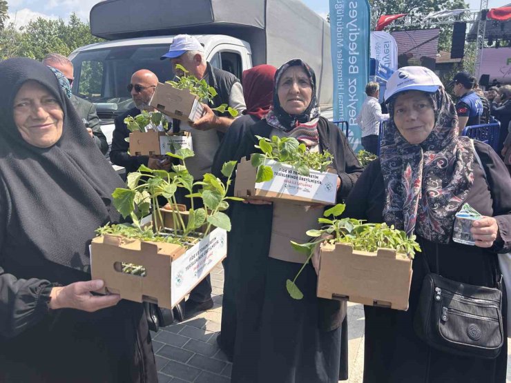Beykoz’da 1 milyon 700 bin fide toprakla buluşuyor: "Üretmeye ve Beykoz’a değer katmaya devam edeceğiz"