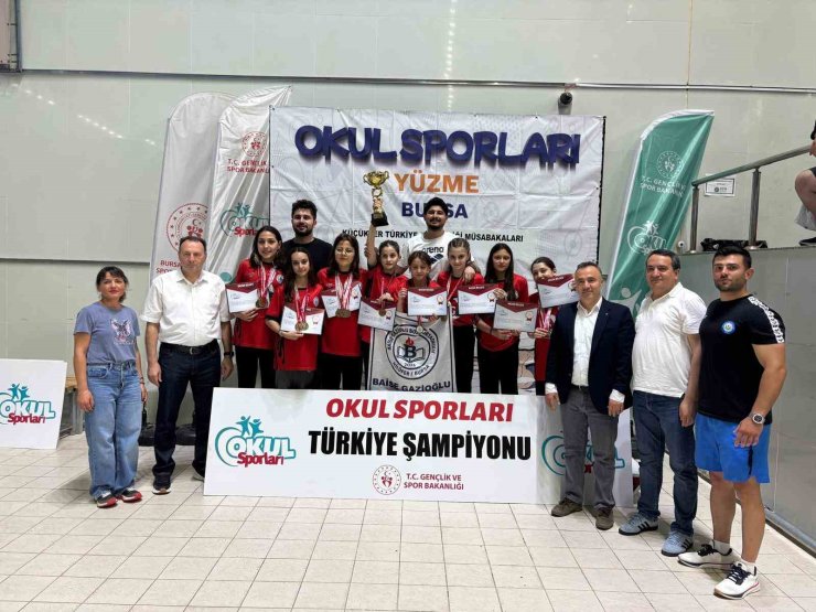 Bursa’da ortaokul öğrencilerinden Türkiye şampiyonluğu