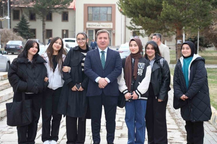Vali Aydoğdu’dan gençlere umut dolu mesaj