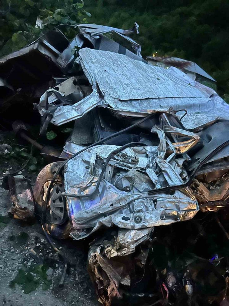 Yüzlerce metrelik yamaçtan böyle yuvarlandı