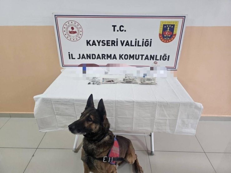 Tomarza’da uyuşturucu operasyonu: 13 şüpheliden 12’si tutuklandı