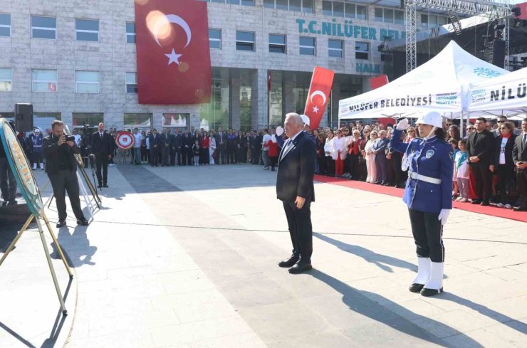 Nilüfer, 19 Mayıs’ı Cumhuriyet Meydanı’nda karşıladı