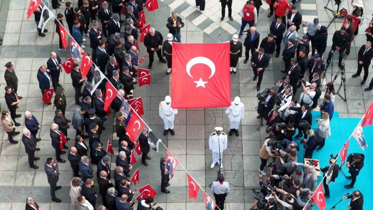 19 Mayıs Bayrak Devir Teslim Töreni