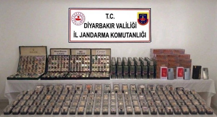 Diyarbakır’da çok sayıda gümrük kaçağı ürün ele geçirildi