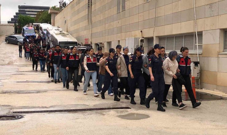 Elazığ’da özel sağlık kuruluşlarına operasyon: 19 şüpheli adliyeye sevk edildi