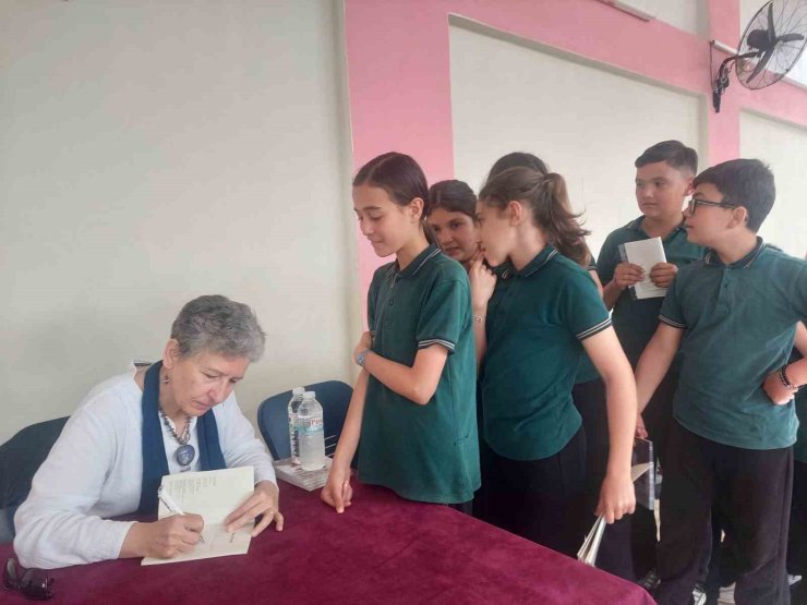 Koca Seyit’in yazarı öğrencilerle buluştu