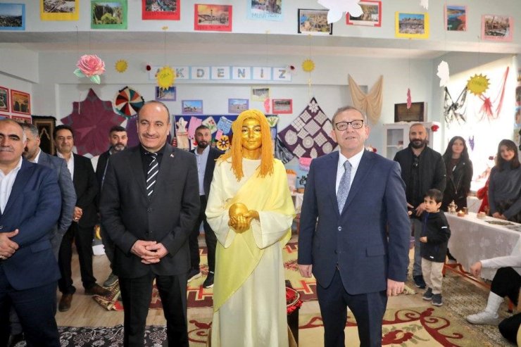 Kars’ta "7 bölge, Tek ruh" sergisi yoğun ilgi gördü