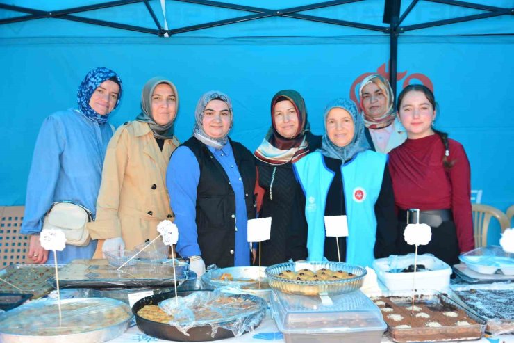 Ordu’da geleceğin hafızlarına hayır çarşısı ile destek