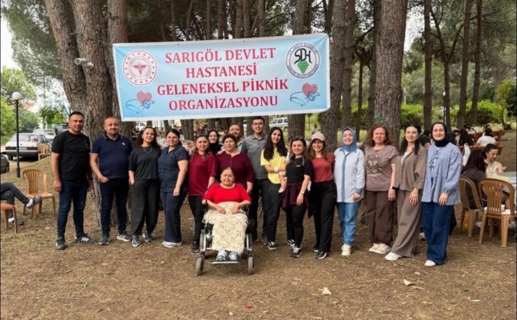 Sarıgöl Devlet Hastanesi personeli piknikte moral depoladı