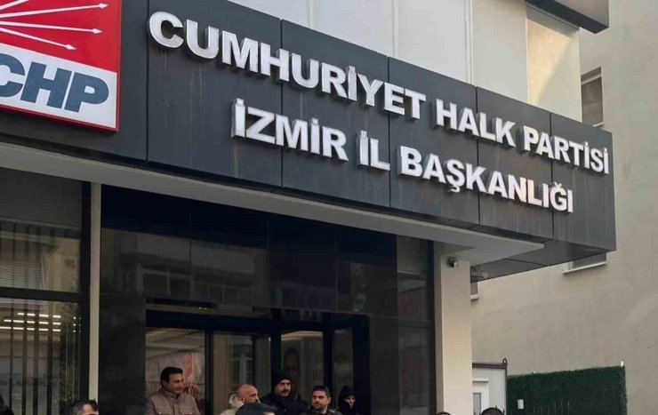 Butlan kararı, İzmir CHP’de bayramlaşma törenini iptal ettirdi