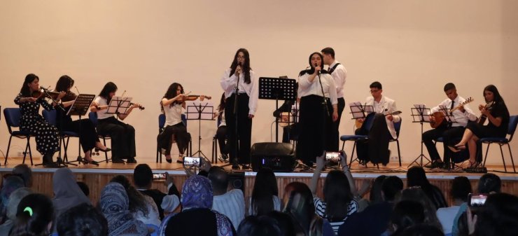 Erzincan Gençlik Merkezlerinde gençlik konseri coşkusu