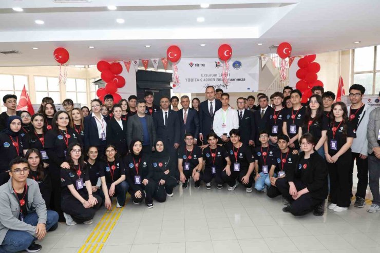 Gençlerin bilim yolculuğuna yakın ilgi