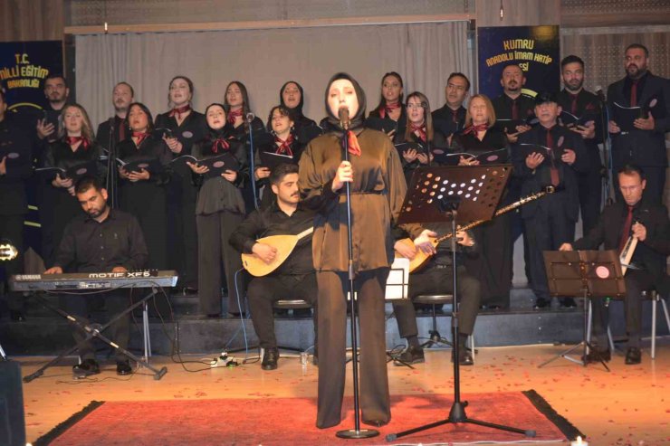 Ordu’da öğretmenlerden Türk halk müziği konseri