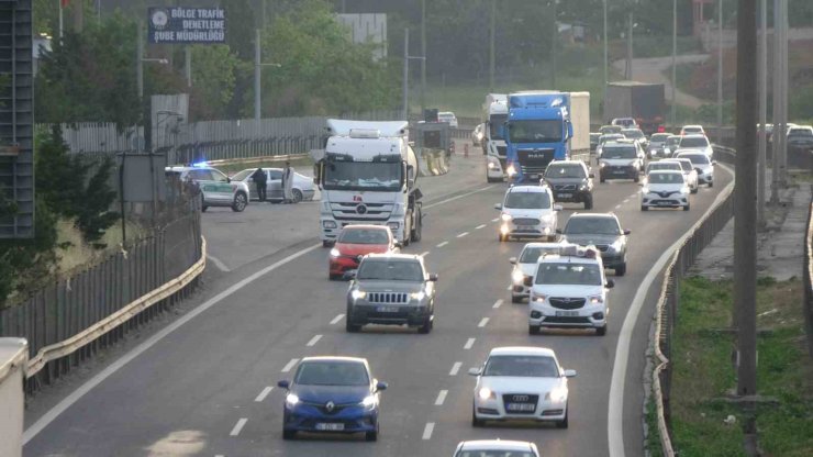 Kocaeli’de mesai bitimiyle TEM’de hareketlilik başladı