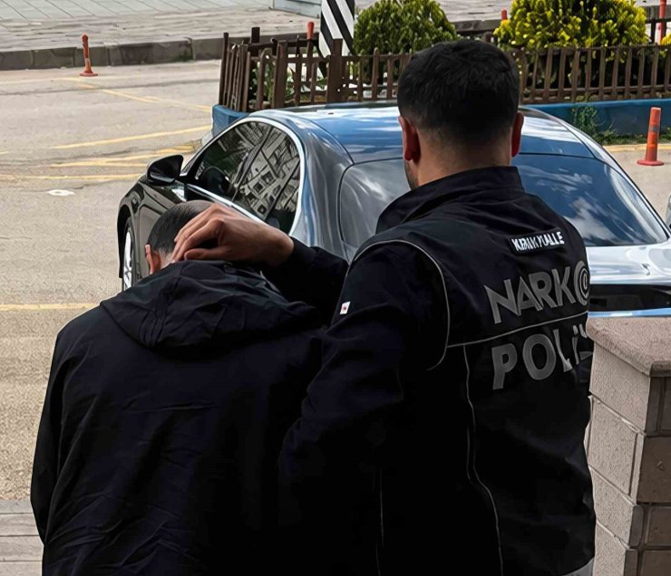 Kırıkkale’de uyuşturucu ve silah operasyonu: 3 şüpheli tutuklandı