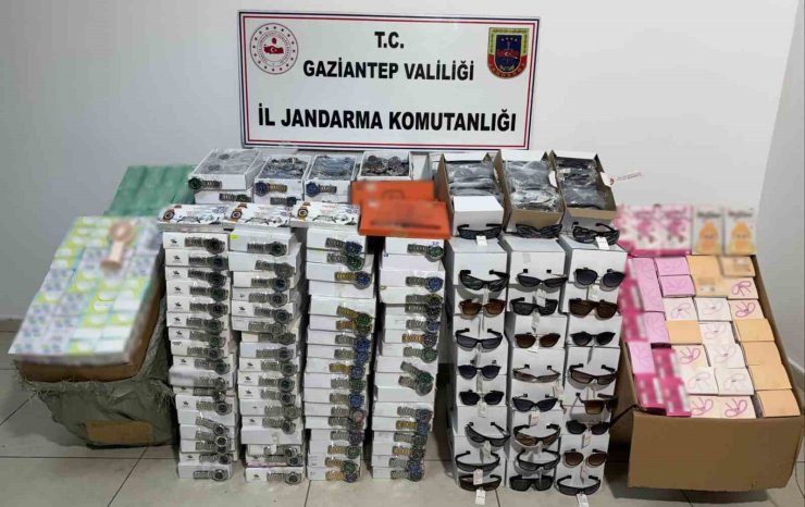 Gaziantep’te 4,5 milyon TL değerinde kaçak malzeme ele geçirildi: 1 gözaltı