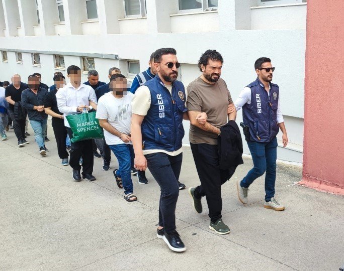 5 liralık ‘havala’ sistemiyle milyonlarca lira aklandı