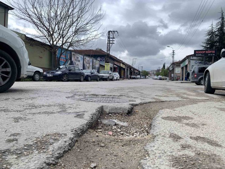 Kazazede sürücülere müjde; sorumlular bozuk yol tazminatı ödeyecek