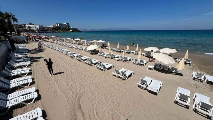 Kuşadası bayrama hazır