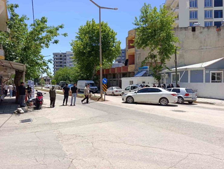 Otomobil ile motosiklet çarpıştı: 1 ağır yaralı