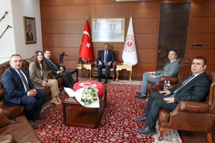 Vali Hacıbektaşoğlu Çevre Haftası heyetini ağırladı