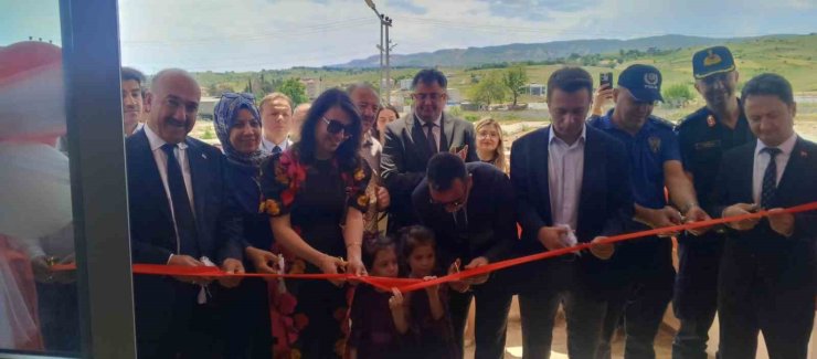 Gölbaşı Halk Eğitim Merkezi yılsonu sergisi açıldı